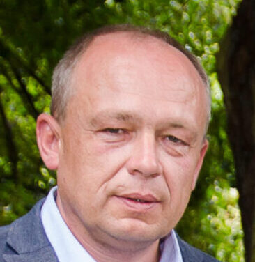 cropped-cropped-steffen-scaled-1.jpg